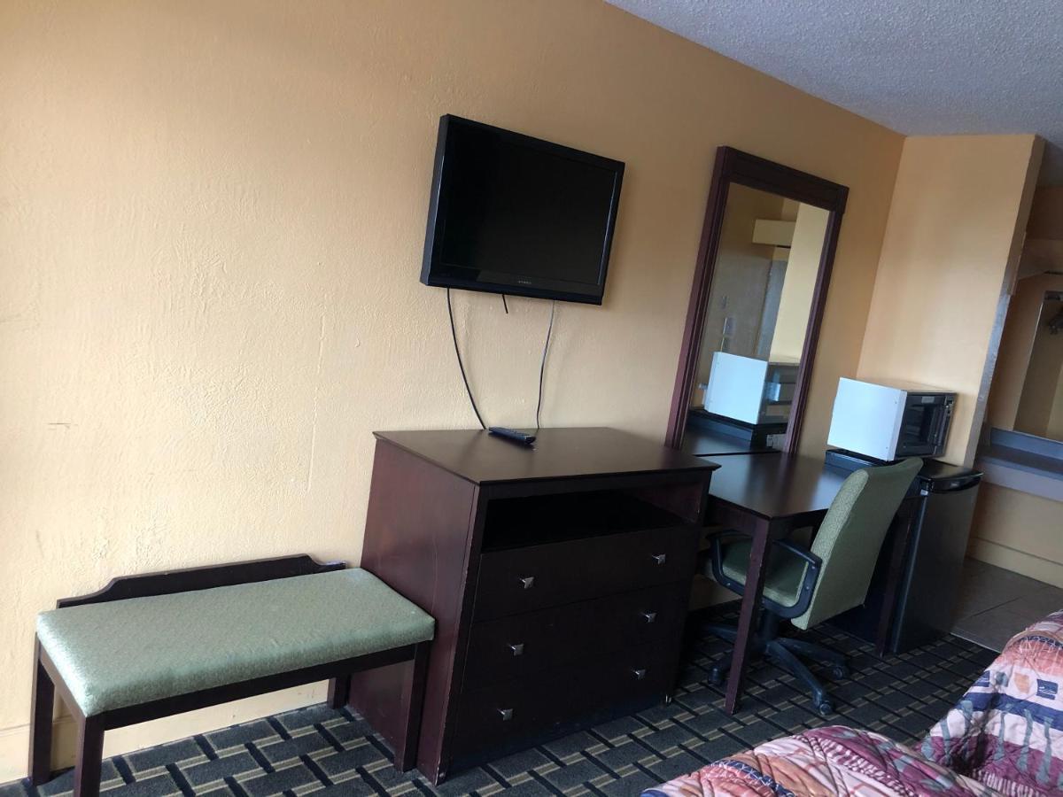 Air View Inn Dayton Luaran gambar